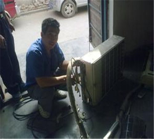 花園小區(qū)家庭搬家全攻略 專業(yè)搬家、空調(diào)移機(jī)與保潔服務(wù)一站式解決方案